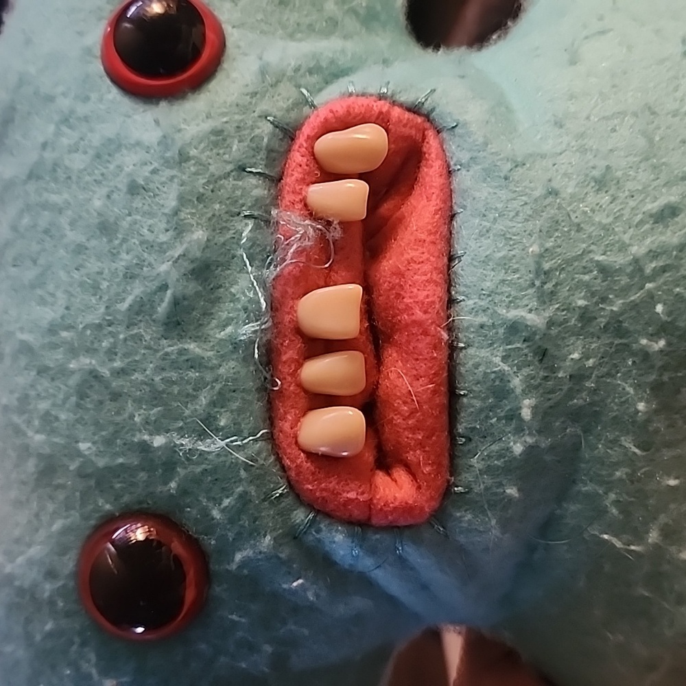 Gaptooth Fuggler - Picture 3 of 3